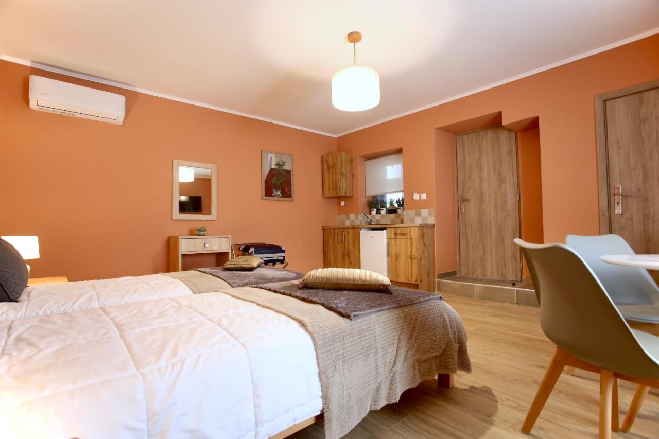 Gk Mediterranean Village - Airport Free Shuttle By Gk Properties Markópoulon Zewnętrze zdjęcie